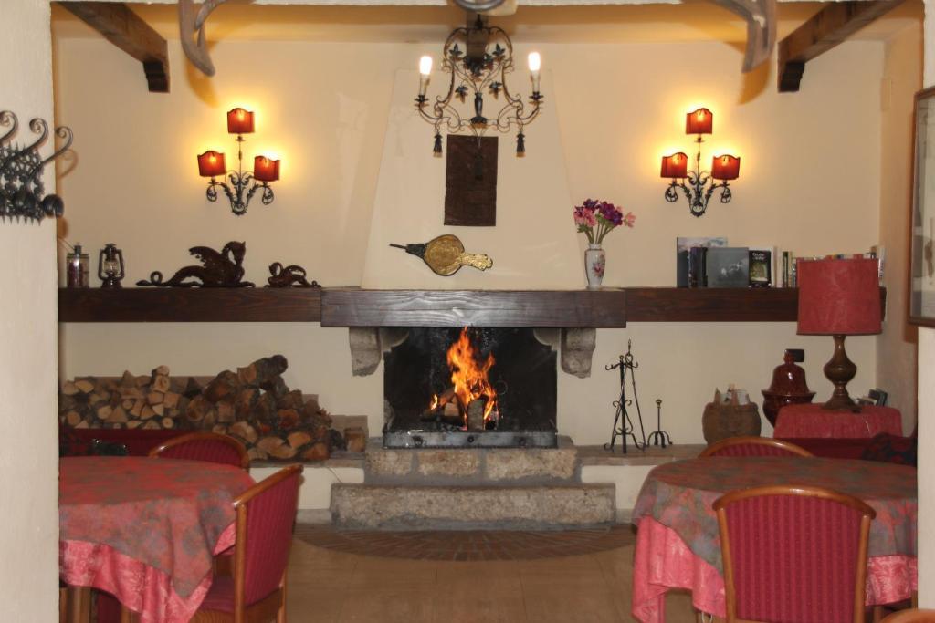Hotel Alle Vecchie Arcate Pescasseroli Buitenkant foto