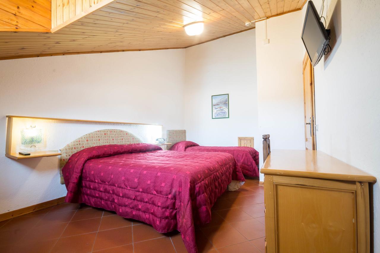 Hotel Alle Vecchie Arcate Pescasseroli Buitenkant foto