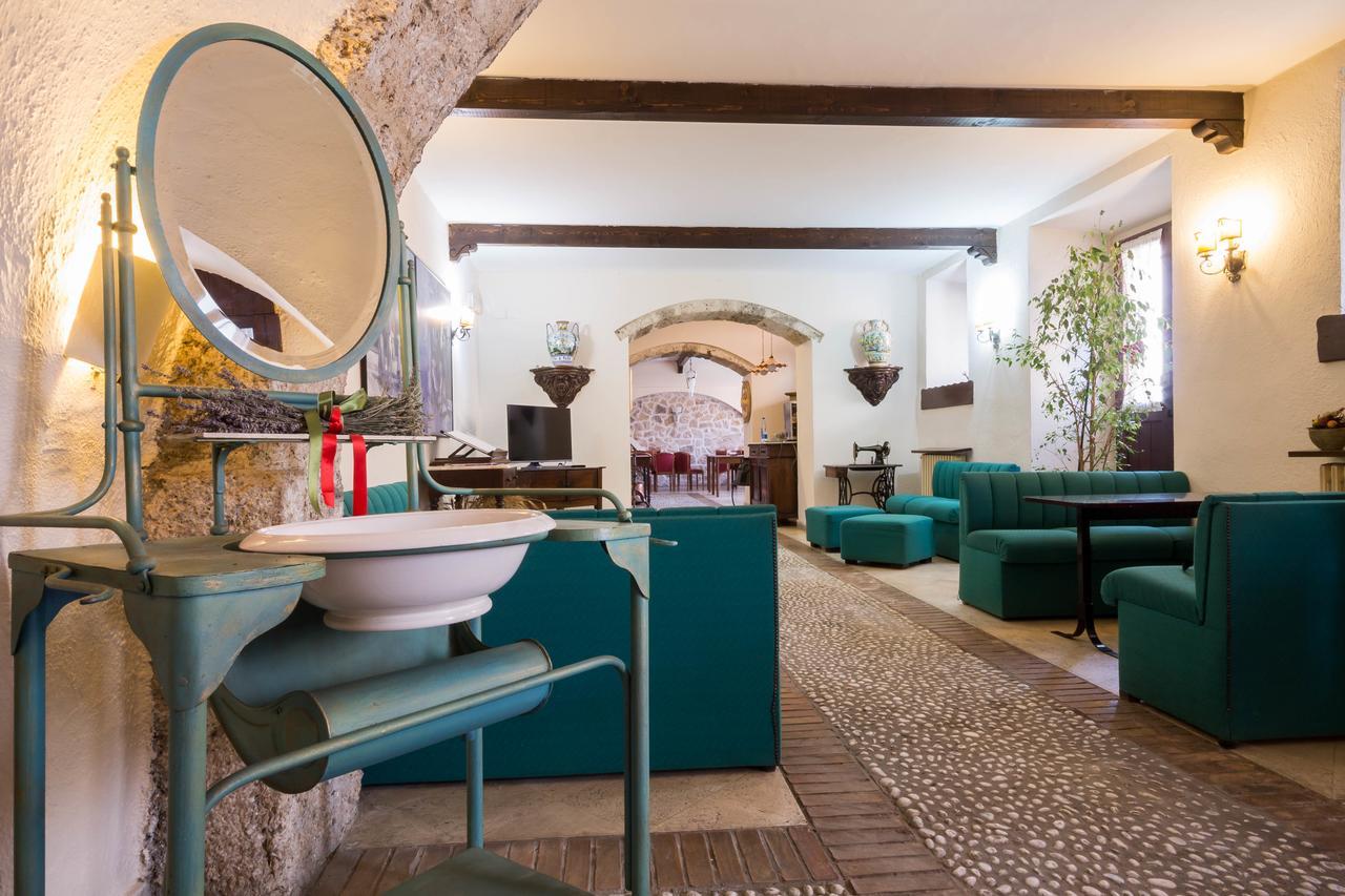 Hotel Alle Vecchie Arcate Pescasseroli Buitenkant foto