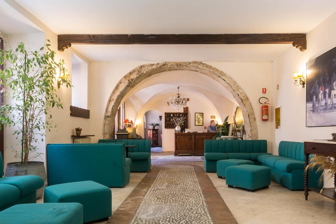 Hotel Alle Vecchie Arcate Pescasseroli Buitenkant foto